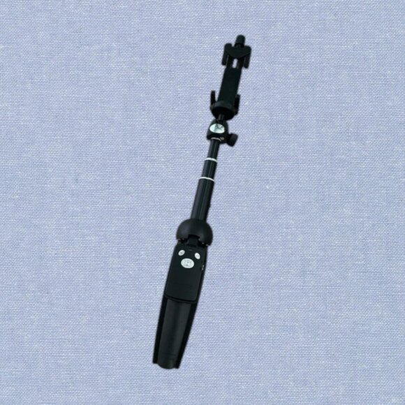 Bluetooth Remote Phone Tripod - Picture 1 of 6